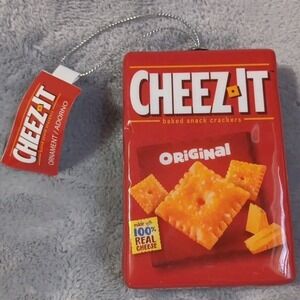 CHEEZ-IT Baked Snack Crackers Novelty  Christmas Ornament Ruz Plastic